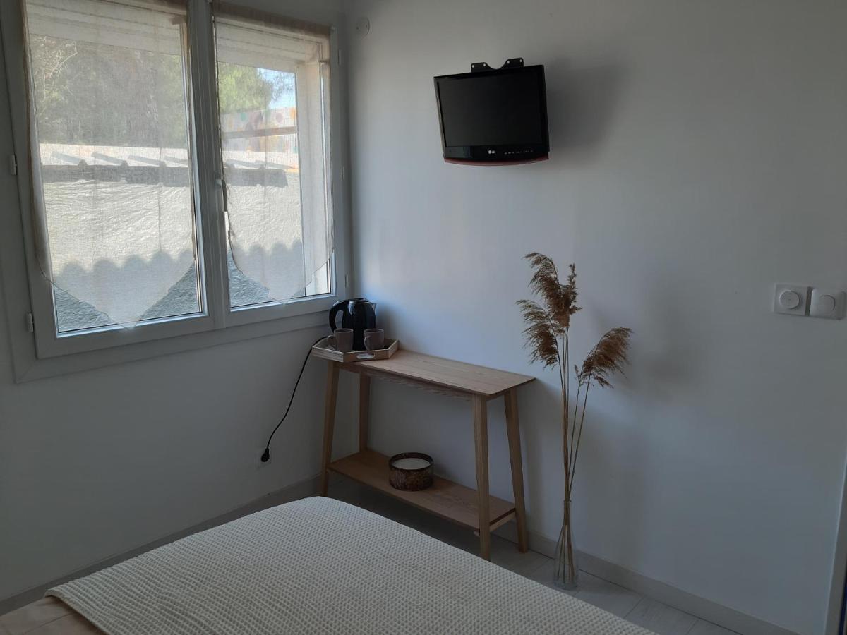 La Casita Serignanaise - Apt T2 - Clim - Jardin Bed and Breakfast Buitenkant foto