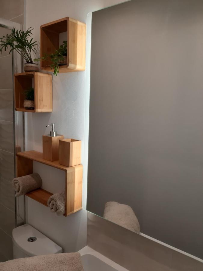 La Casita Serignanaise - Apt T2 - Clim - Jardin Bed and Breakfast Buitenkant foto