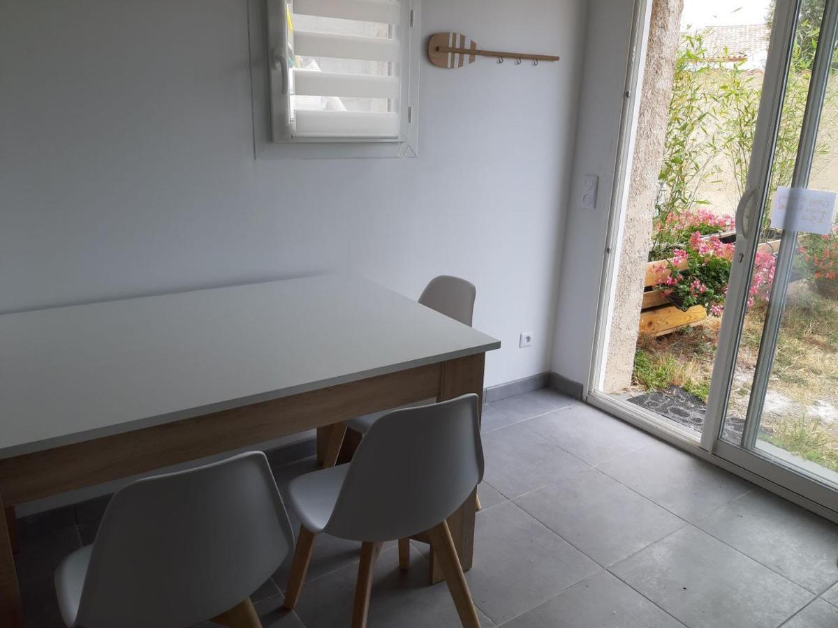La Casita Serignanaise - Apt T2 - Clim - Jardin Bed and Breakfast Buitenkant foto